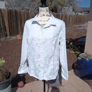 White Button Down Floral Embossed Blouse Top 16 Long Sleeve Linea Dell'Olio